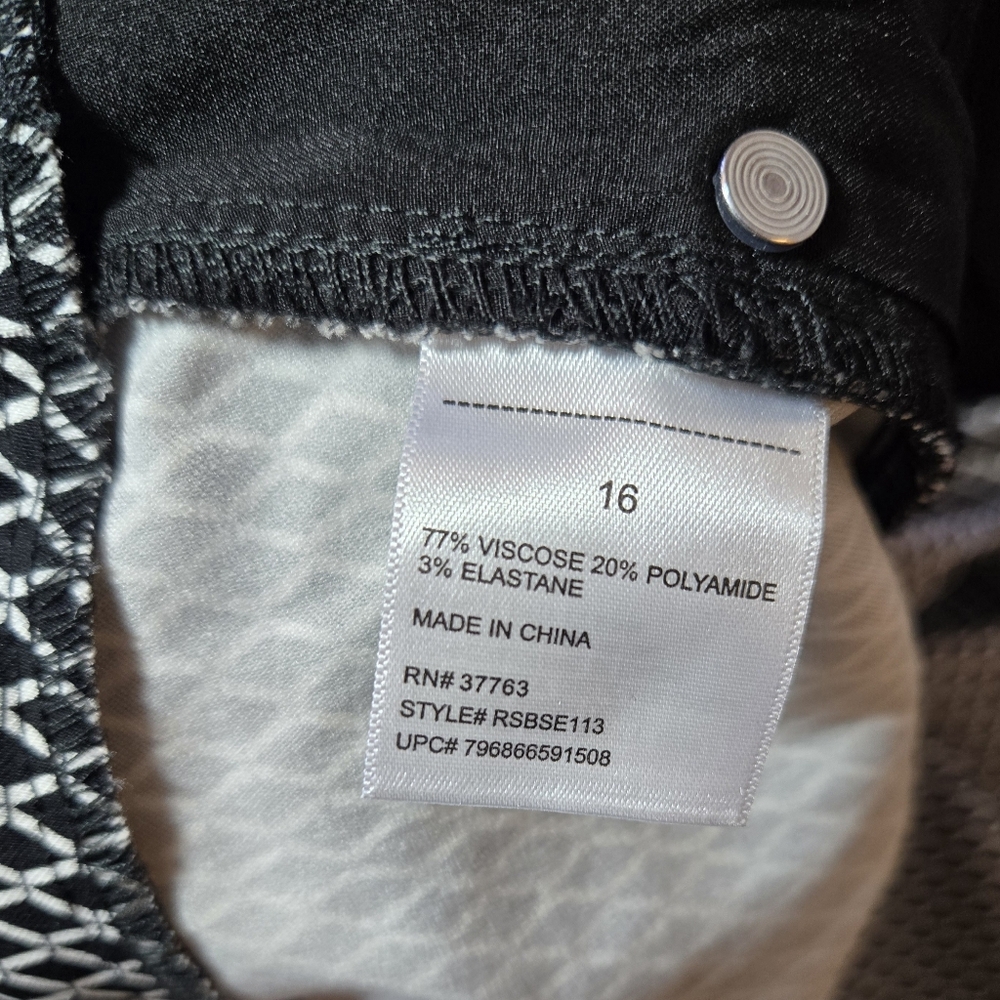 RAFAELLA Black and White Stretch Pull On Capri Pants Front Pockets NWT Sz 16 - Picture 4 of 5